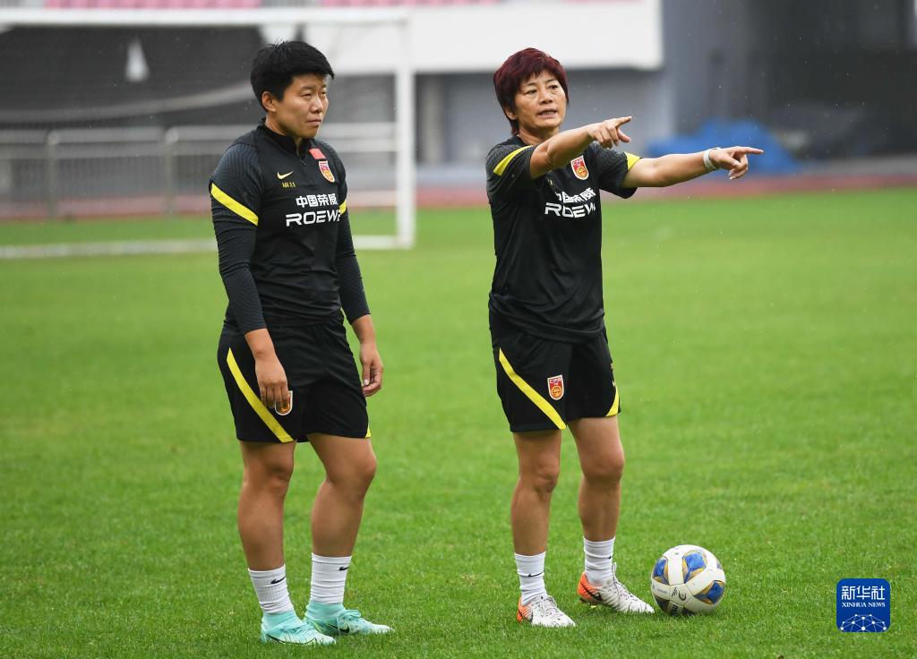 中国女足备战东亚杯