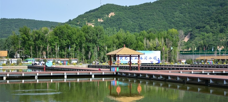 【组图】在绿水青山间 与“生态黄龙”撞个满怀