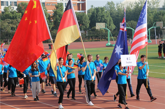 （B 教育图文 CHINANEWS带图列表 移动版）南外仙林国际高中加大“优秀学生奖学金”力度
