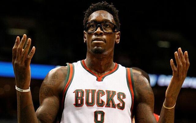 NBA球星场外犯事：格林被捕 悍将遇刺死里逃生
