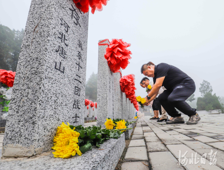 河北遵化：多种活动迎“八一”