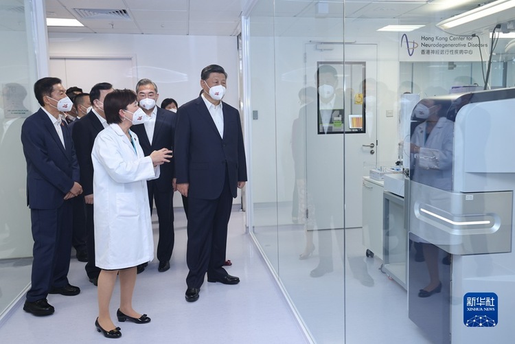 习近平考察香港科学园_fororder_4