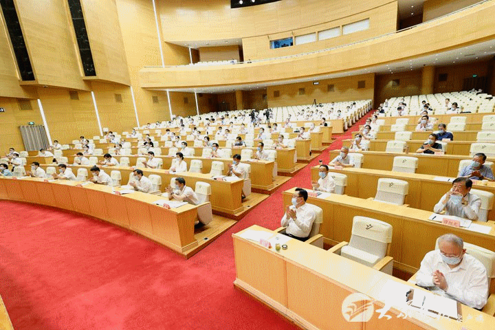 全省国有企业创新驱动高质量发展工作会议召开
