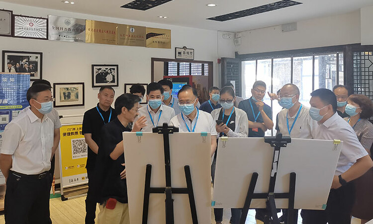 自贡市人大常委会主任谭豹率队调研大安区地名保护工作_fororder_调研现场