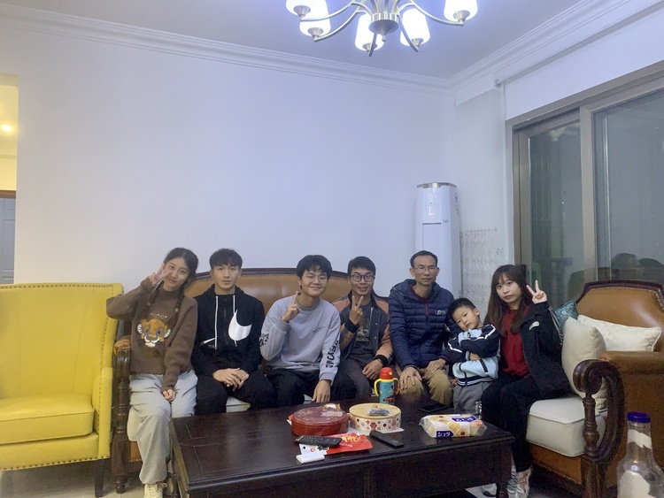 香港青年逐梦大湾区丨香港青年教师严智德：“我们参与其中，所以想留在这里”