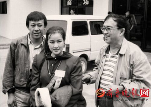 宁静儿子长相帅气被误认为小男友 宁静遭老公保罗抛弃原因