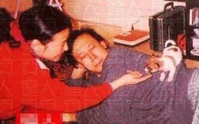 宁静儿子长相帅气被误认为小男友 宁静遭老公保罗抛弃原因