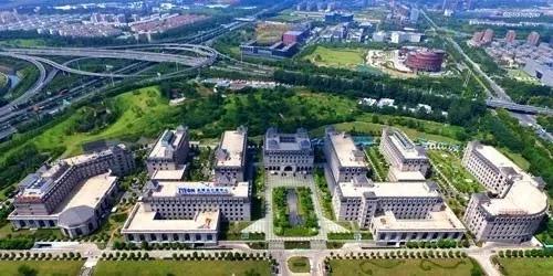 急稿（B 焦点图轮播 chinanews带图列表 移动版）全面小康·雨花答卷：花农成“码农” 花田变“硅谷”