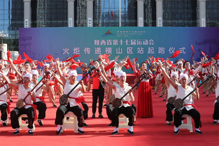 精彩在这里绽放！48名火炬手跃动榆林横山区_fororder_微信图片_20220728175245