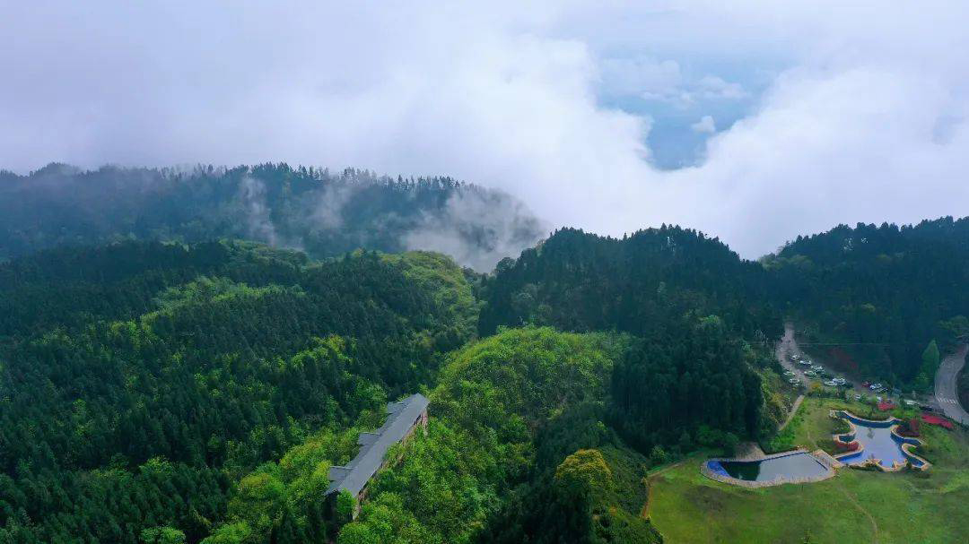 好山好水好凉快｜眉山洪雅 清凉避暑好去处_fororder_避暑胜地玉屏山-供图-洪雅县委宣传部