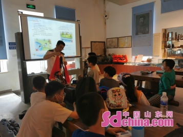 科普体验与海防教育并行 争做海洋“小博士”