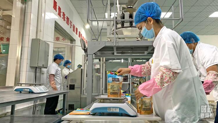 时政新闻眼丨习近平考察吐鲁番，关注了哪些独特之处？