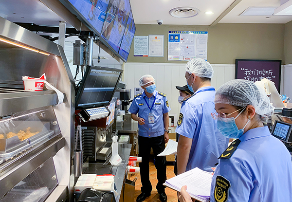 四川自贡：营造良好食品安全氛围 2022年“食品安全宣传周”正式启动_fororder_5“你点我检”抽检现场（摄影-赵丽）