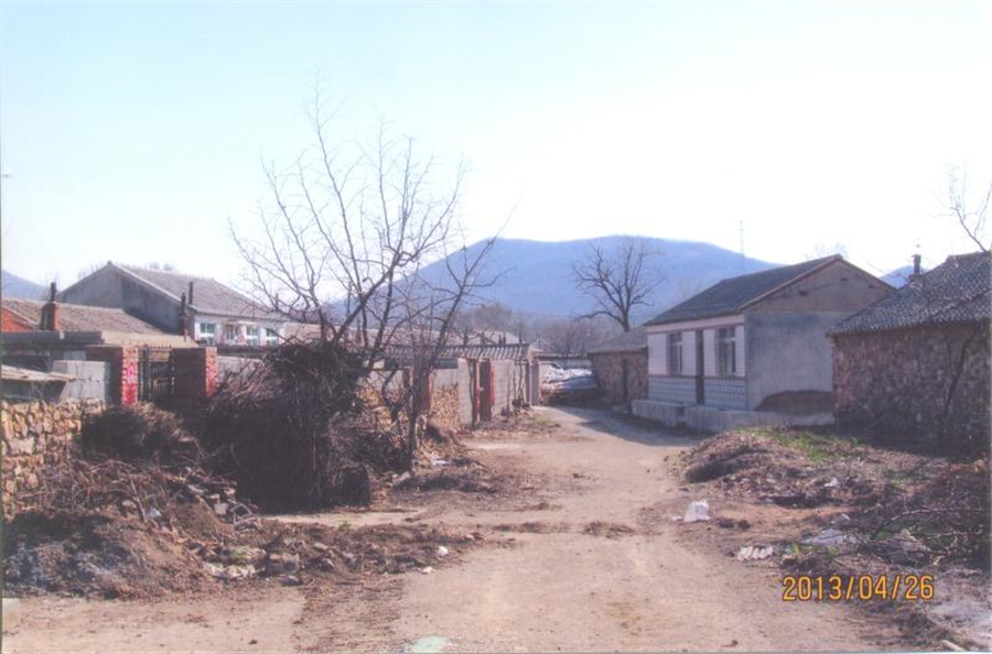 图片默认标题_fororder_（图二）袁屯村农村公路修建前的样子（资料图：袁屯村相关部门提供）_副本