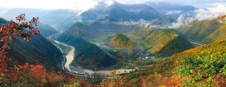（转载）图集 | 四川摄影家10年拍摄嘉陵江8万幅美景 展现人文生态之美