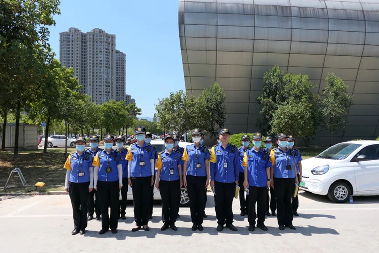 宁德城市管理综合执法东侨大队：女子巡逻队柔性执法显温度_fororder_微信图片_20220812104303