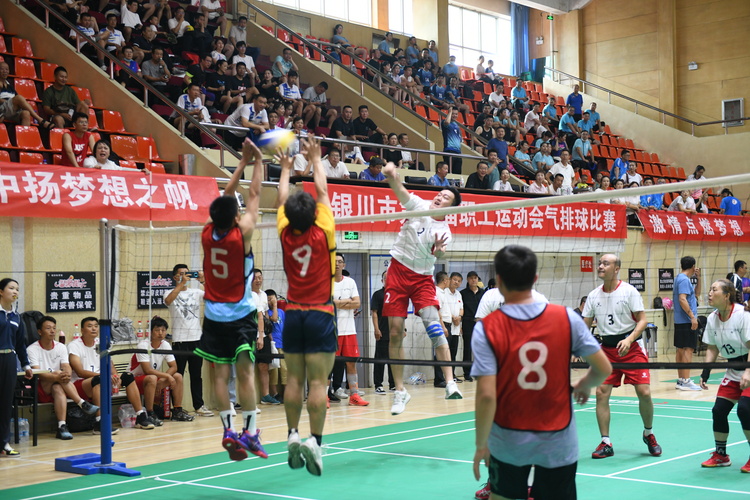 银川市第五届职工运动会气排球比赛开赛_fororder_WechatIMG16
