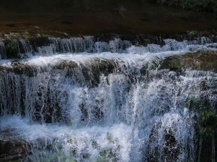 好山好水好凉快丨眉山丹棱黄金峡：萤火虫环绕 四季皆美景_fororder_黄金峡美景-供图-丹棱县委宣传部