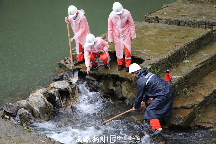 迎战汛期 橙色管网铁军时刻准备着
