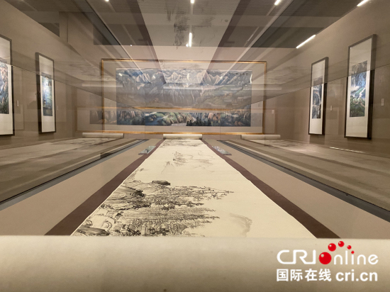“重山和畅-- 苗重安绘画展”亮相国博_fororder_1 拷贝