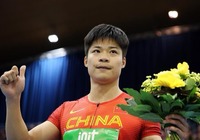 2018国际田联室内田径赛男子60米决赛苏炳添夺冠，再破亚洲纪录