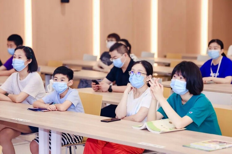 “华夏银行杯”南京青少年科学博览会启动
