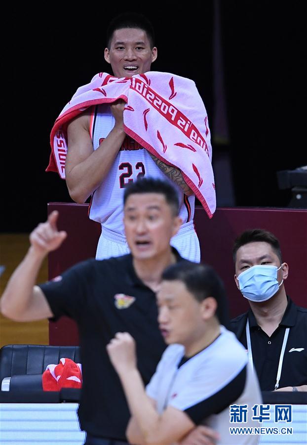 CBA联赛半决赛：广东东莞银行队胜北京首钢队
