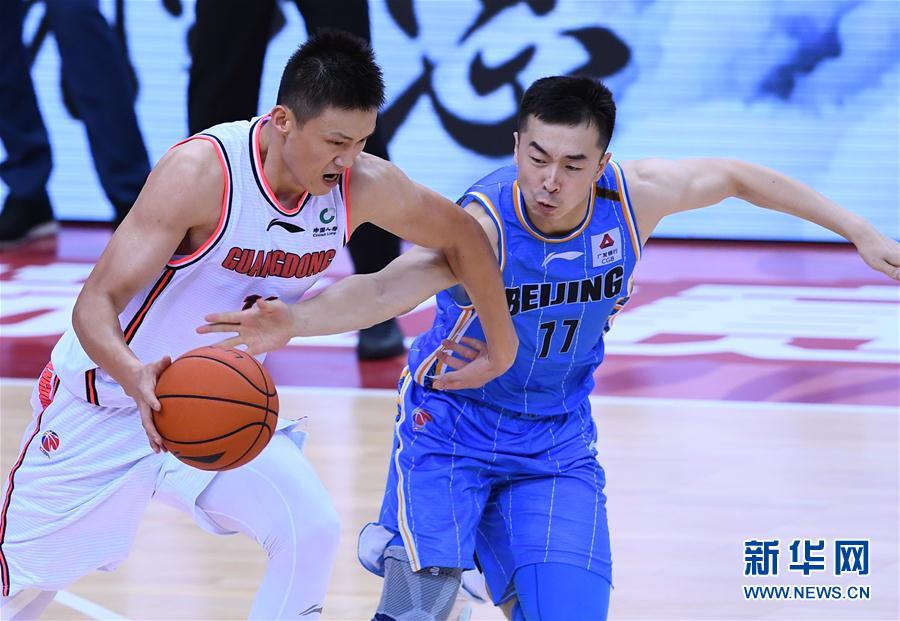 CBA联赛半决赛：广东东莞银行队胜北京首钢队