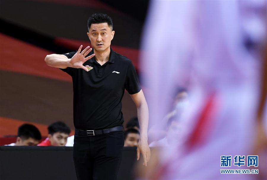 CBA联赛半决赛：广东东莞银行队胜北京首钢队
