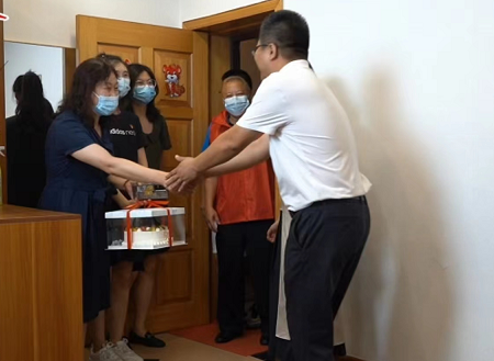 【网络中国节·七夕】 “两邻”特别短视频《守护》幸福上线