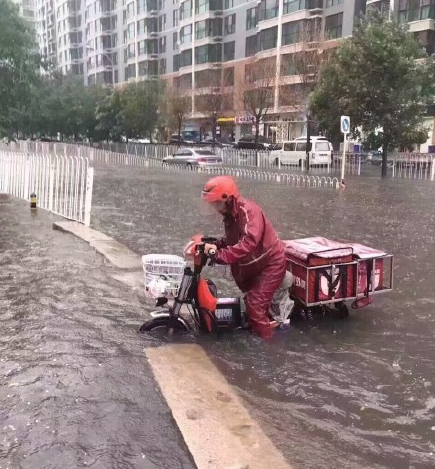 风雨中的坚守