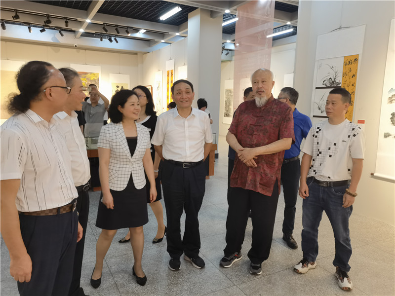 丝路画语——“一带一路”沿线华人艺术家书画展开幕