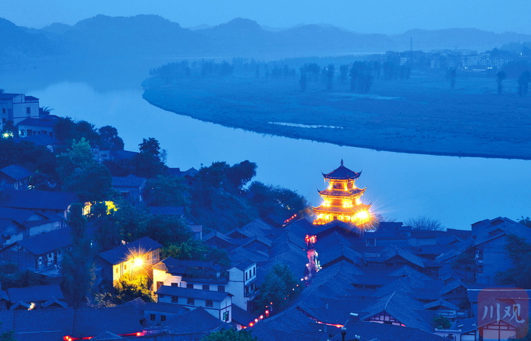 （转载）图集 | 四川摄影家10年拍摄嘉陵江8万幅美景 展现人文生态之美