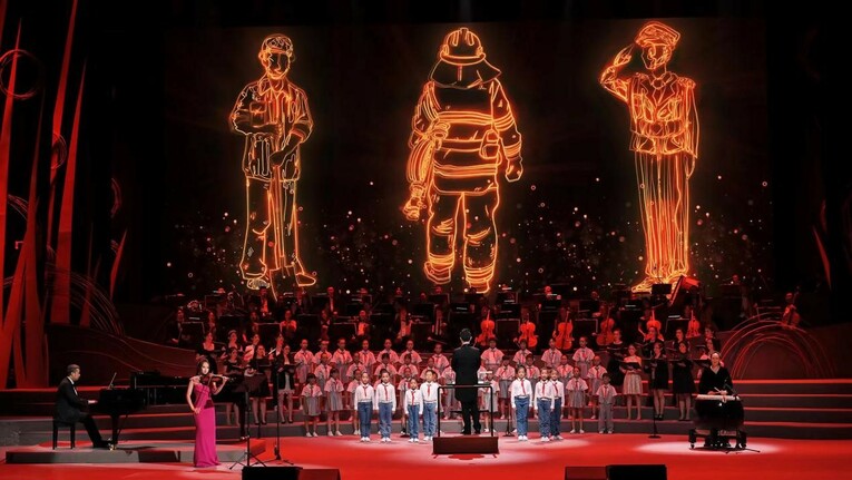 1800多名乡村少年登上中央歌剧院舞台  举办专场演唱会歌颂家乡_fororder_5