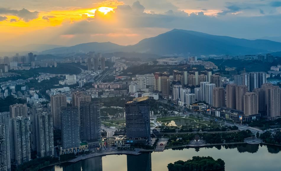 昆明安宁：全力迈向“全国文明典范城市”_fororder_10
