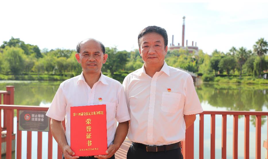 云南楚雄：见义勇为英模成乡村振兴“生力军”_fororder_12