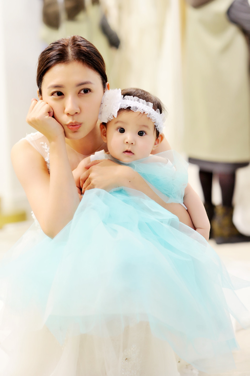 贾静雯谈保养秘诀：女儿是“天然保养品”