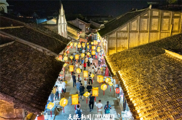 （中首）贵阳花溪：点亮旅游“夜经济”