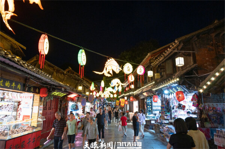 （中首）贵阳花溪：点亮旅游“夜经济”