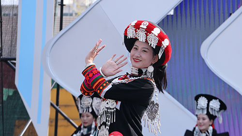 2022中国乐山·马边彝族风情狂欢节暨第六届小凉山火把节系列活动之“彝韵风华”选美大赛决赛顺利举行_fororder_走秀-摄影-蔡蓉