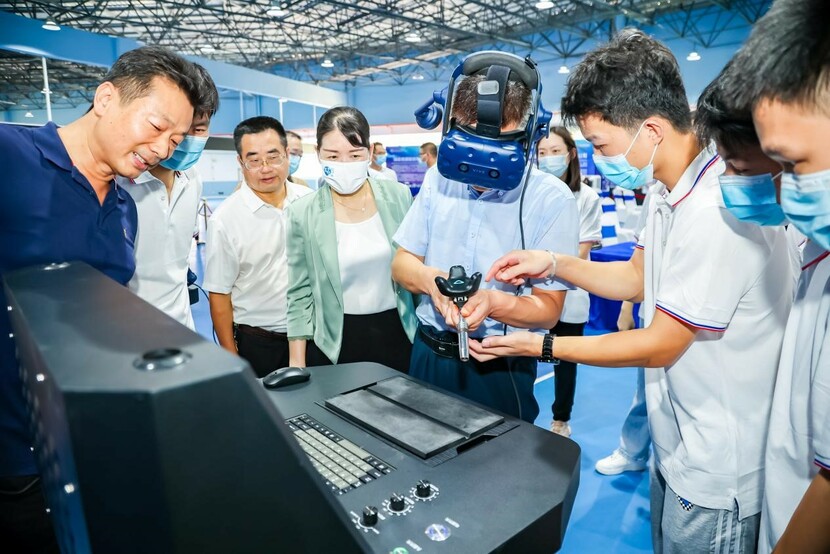 政校企联动！2022年珠海市第三届职业技能大赛启动_fororder_4