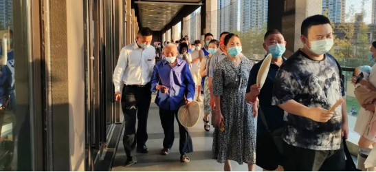 【转载】守住星光、扛住烈日 重庆金科物业做“ 美好守护者”