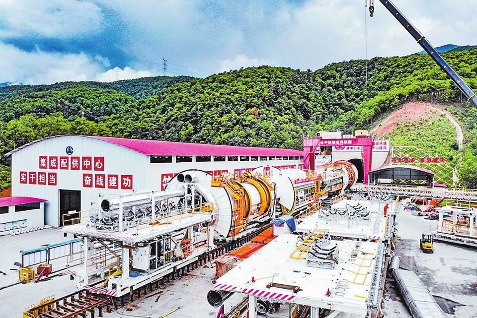 滇中引水二期工程开工建设 线路总长1883公里_fororder_ad