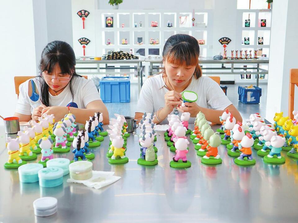 文山西畴：彩绘文创步入升级新赛道_fororder_5f