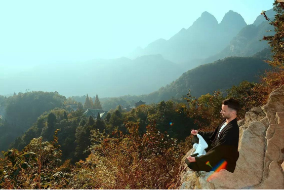 Nicolas from France: A "Happiness Coach" in Chengdu to Bring Happiness to Everyone_fororder_图片3
