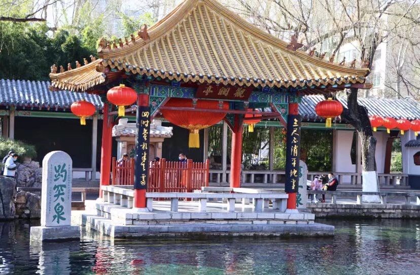 美景山东｜趵突泉：云雾润蒸华不注，波涛声震大明湖