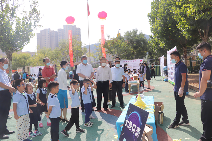 沉浸式“玩”科学，历下区幼儿园“项目式学习”科普日启动活动举办