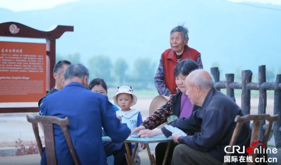 探村英山——村意融融看龙珠_fororder___172.100.100.3_temp_9500027_1_9500027_1_6012_8ecded62-2139-4d51-a96d-818f9d16f6d2