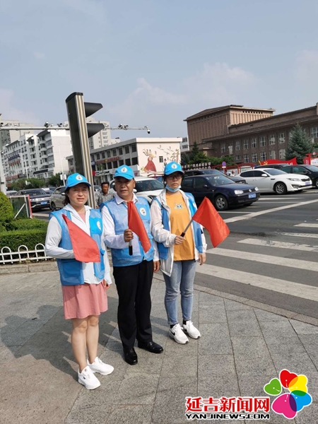 建工街道非公组织志愿者 上岗执勤 助力创城