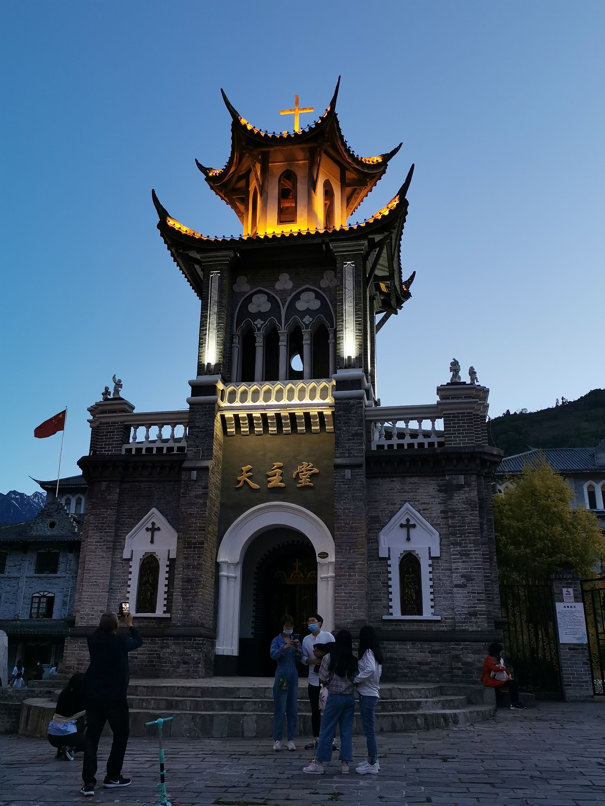 （转载）高清航拍 | 地震前美丽的磨西
